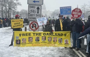 Pro-life activists protest the incarceration of nine activists charged with FACE Act violations. Credit: Tyler Arnold/CNA